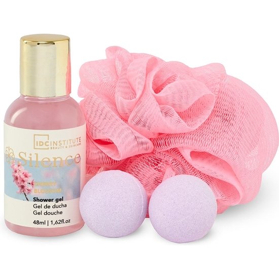 SILENCE COSMETIC WOODEN GIFT BASKET 4 PIECES