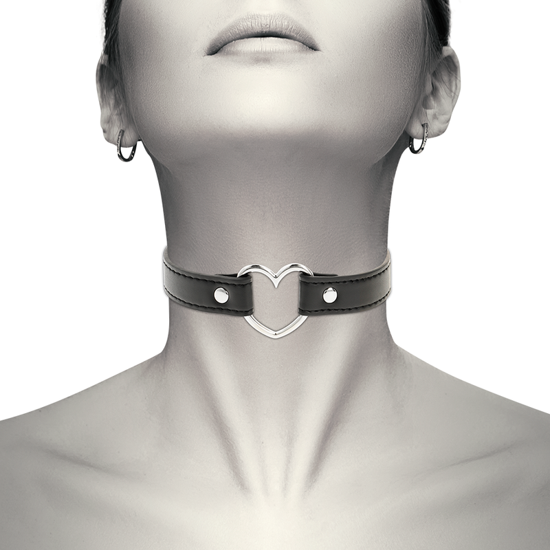 Coquette Chic Desire - Vegan Leather Necklace Woman Heart Accessory COQUETTE CHIC DESIRE - VEGAN LEATHER NECKLACE WOMAN HEART ACCESSORY