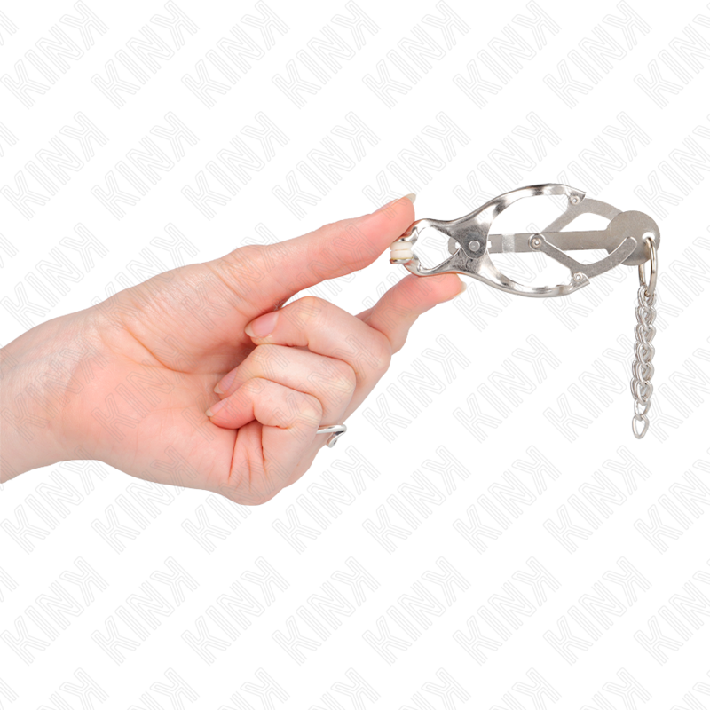 Kink - Japanese Clover Nipple Clamps With Little Chains Silver KINK - JAPANESE CLOVER NIPPLE CLAMPS WITH LITTLE CHAINS SILVER